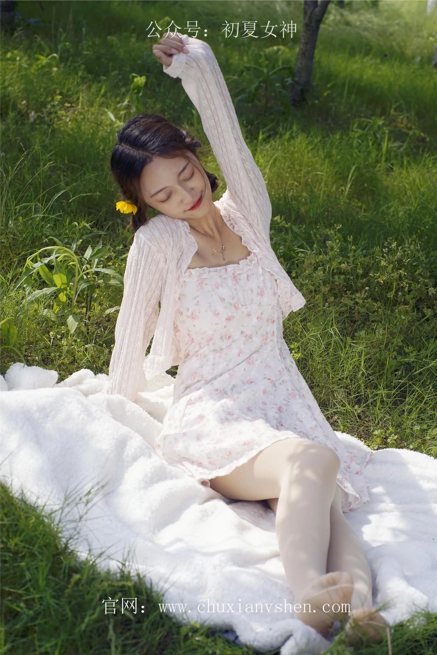 初夏女神 NO.070 依依 邻家女孩-风中少女 [122P]插图7